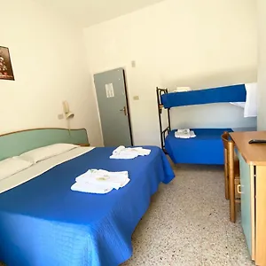 https://hotel-luna-rossa.riccione-hotels.org